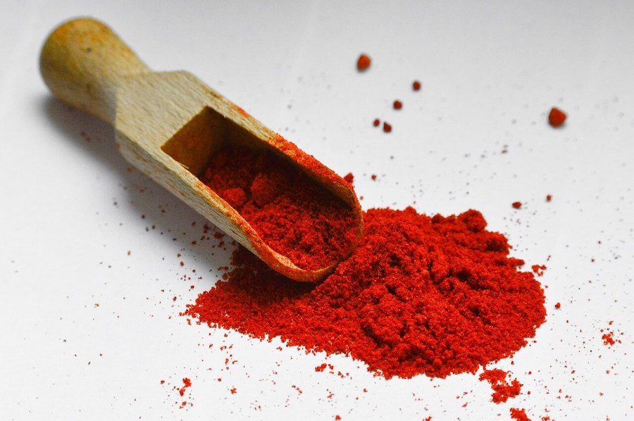 red cayenne pepper powder