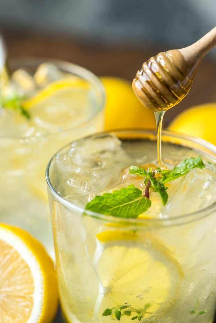 Sweet and Tangy Honey Lemonade for a Refreshing Summer