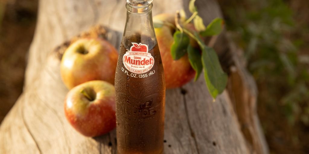 a bottle with apple mead
