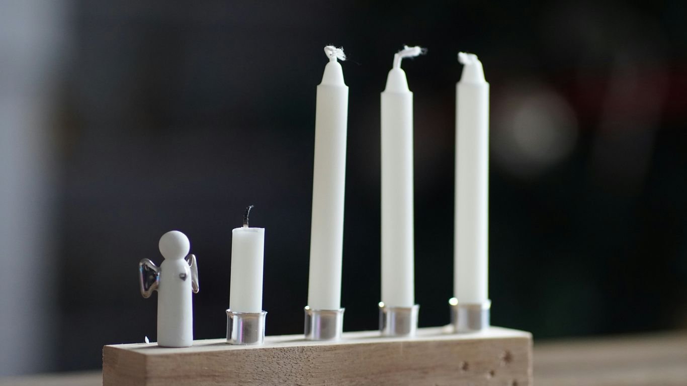 How to Make Money Selling Homemade Soap and Candles