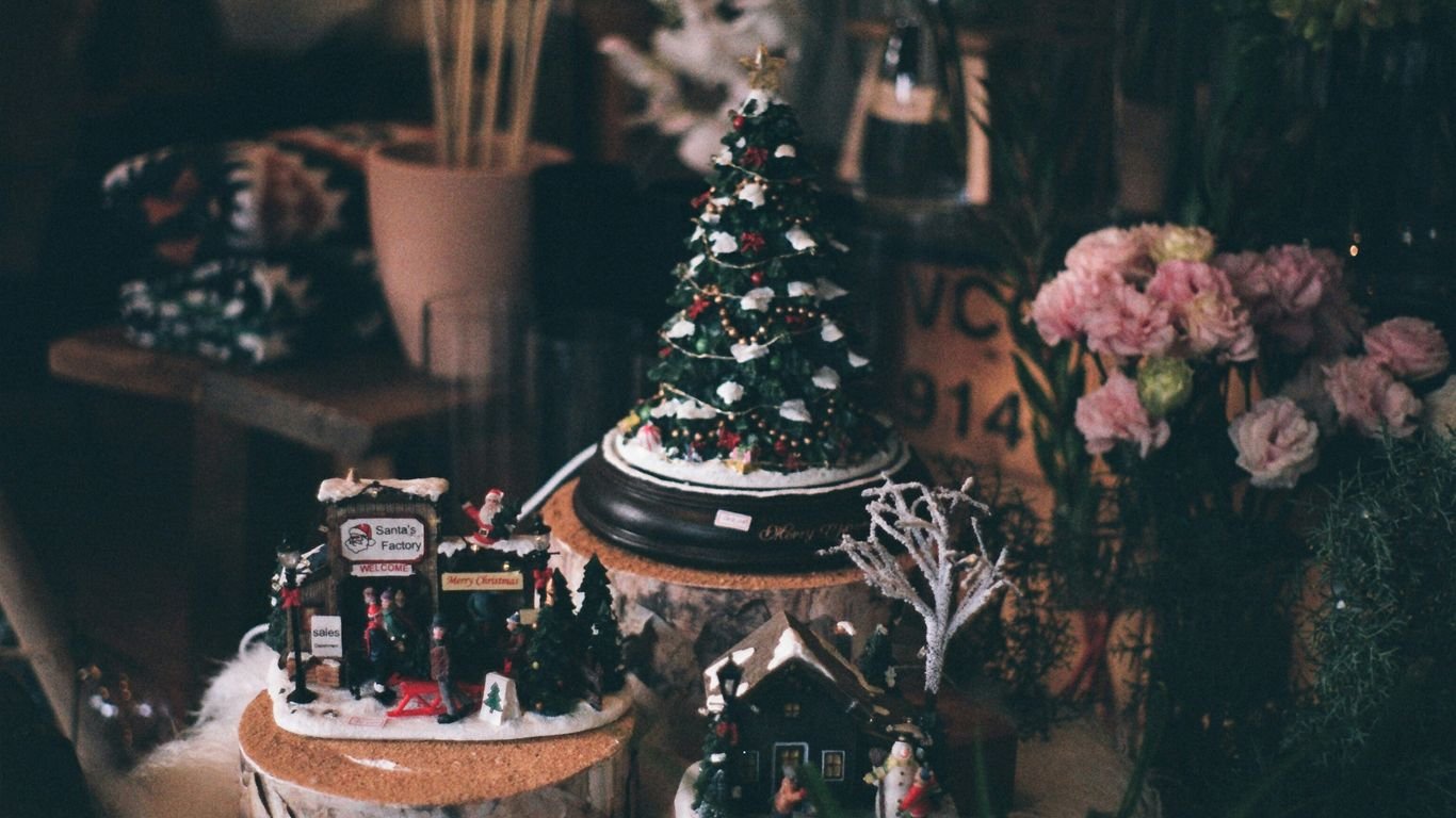 DIY Christmas Gifts from the Garden: Herbs, Jellies, Salves & More