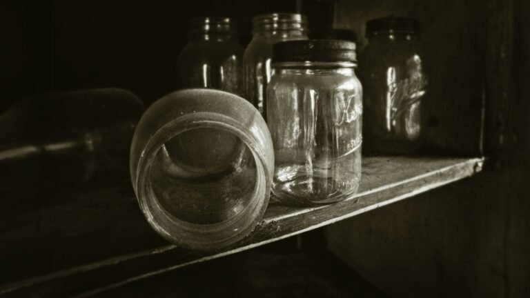 How to Make Homemade Bone Broth for Long-Term Storage